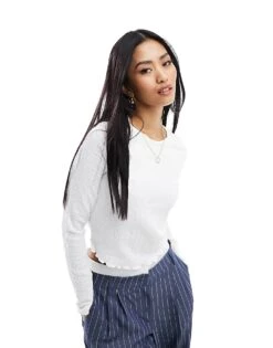 New Look Textured Long Sleeve Baby Tee In Cream For Women White