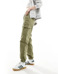 New Look Cuffed Cargo Trouser In Khaki For Women Green