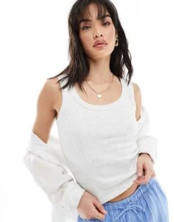 New Look Wide Trim Scoop Vest In Light Grey For Women