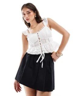 New Look Broderie Button Through Crop Top In White For Women