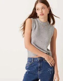 New Look Boucle Knitted Vest In Grey For Women