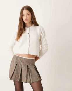 New Look Button Down Cardigan In Cream For Women