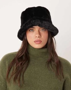 New Look Faux Fur Bucket Hat In Black For Women