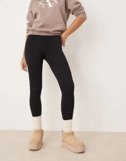 New Look Seamless Ribbed Leggings In Black For Women