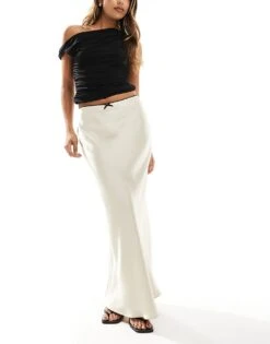 New Look Satin Bias Maxi Skirt With Bow Detail In Cream For Women