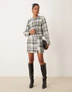New Look Boucle Mini Skirt Co-ord In White Check