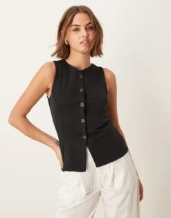 New Look Crew Neck Button Down Jersey Waistcoat In Black For Women