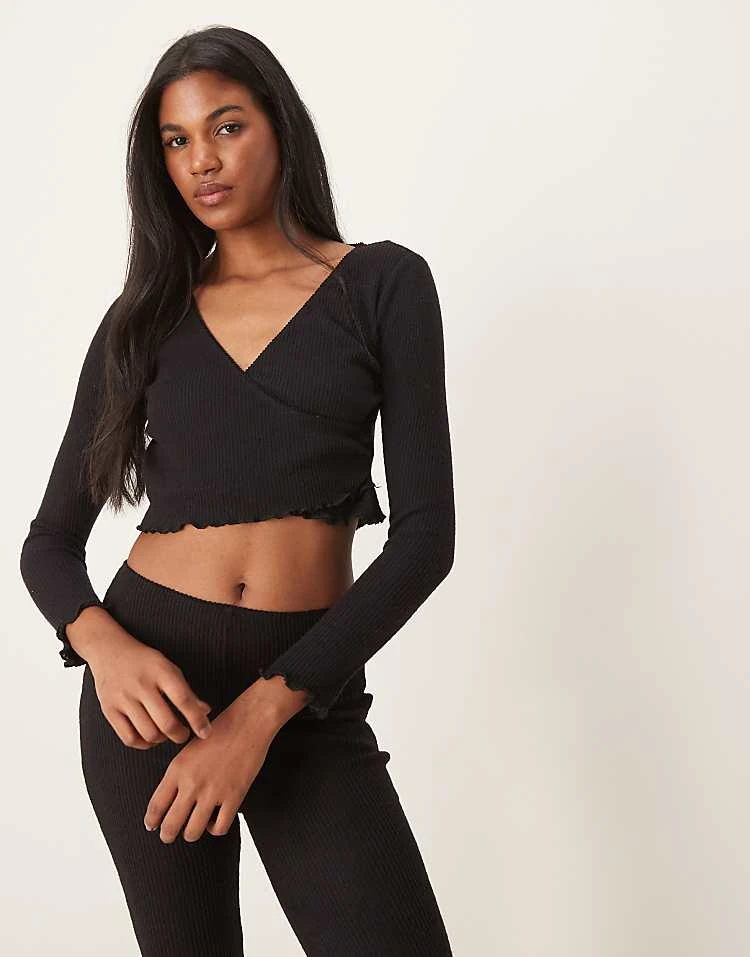 New Look Co-ord Ribbed Loungwear Set In Black - Image 4