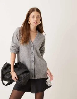 New Look Boyfriend V Neck Cardigan In Grey For Women