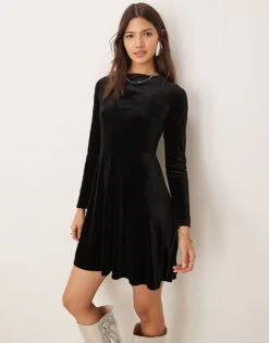 New Look Bow Back Velvet Mini Dress In Black For Women