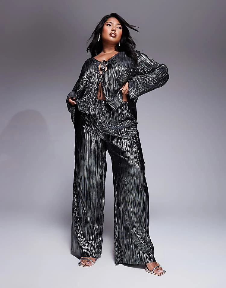 New Look Plus New Look Curve Metallic Plisse Co-ord In Pewter - Image 4