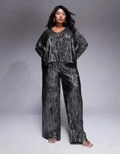 New Look Plus New Look Curve Metallic Plisse Co-ord In Pewter