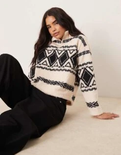 New Look Borg Fairisle 1/4 Zip Sweat In White For Women