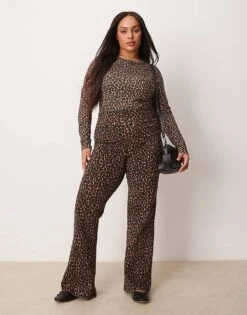 New Look Plus New Look Curve Leopard Print Kick Flare Leggings In Brown For Women