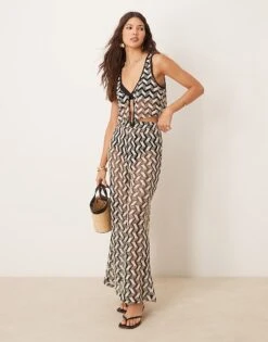 New Look Co-ord Chevron Crochet Look Waistcoat & Trouser In Black